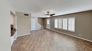 Photo #2: 6210300 Listing