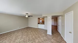 Photo #4: 6210300 Listing