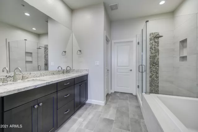 MLS: 6210328 Condo For Sale