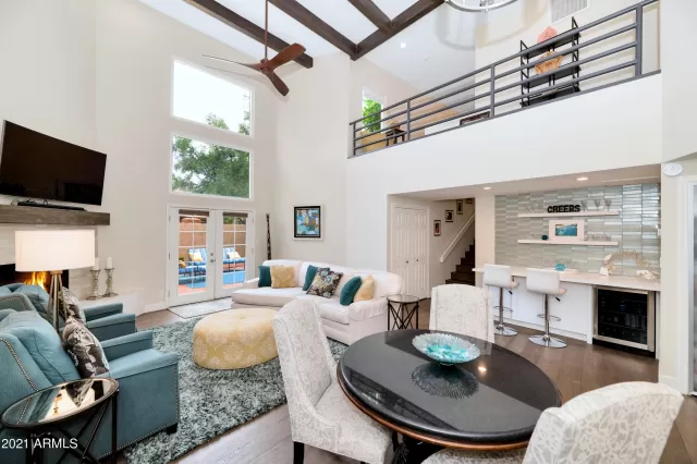 MLS: 6210696 Condo For Sale