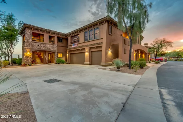 MLS: 6210730 Condo For Sale