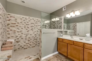 Photo #3: 6210797 Listing