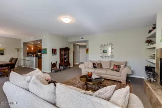 Photo #6: 6210797 Listing