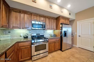 Photo #5: 6210819 Listing