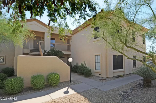 MLS: 6210846 Condo For Sale