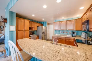 Photo #6: 6210914 Listing