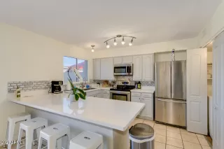 Photo #5: 6210939 Listing 