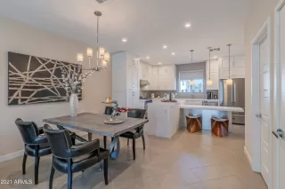 Photo #5: 6210994 Listing