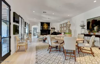 Photo #3: 6211034 Listing