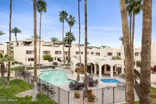 Photo #2: 6211373 Listing