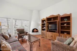 Photo #5: 6211373 Listing