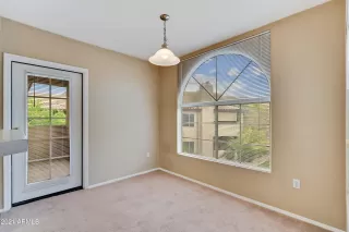 Photo #4: 6211481 Listing