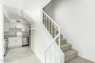 Photo #6: 6211624 Listing