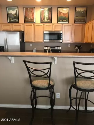 Photo #5: 6211659 Listing