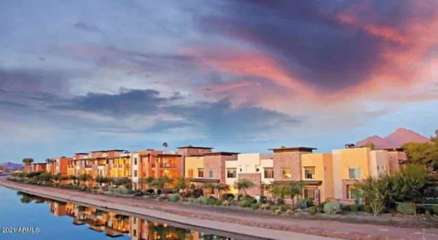 MLS: 6211673 Condo For Sale