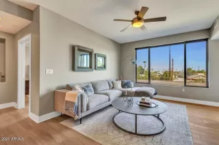 Photo #3: 6211673 Listing