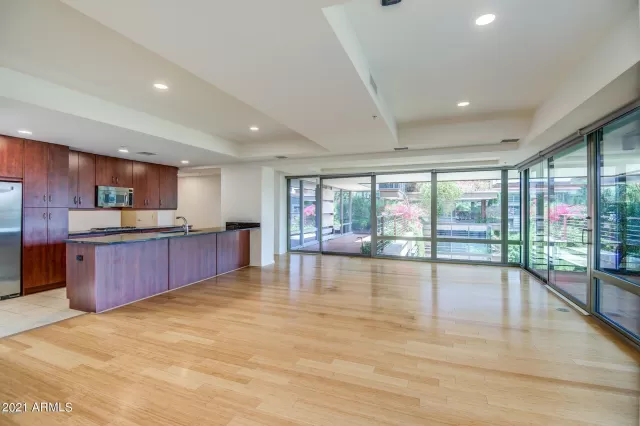 MLS: 6211706 Condo For Sale