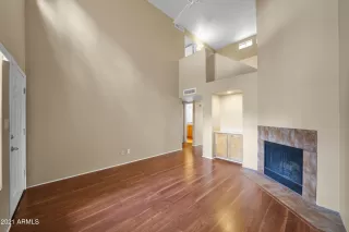 Photo #2: 6211749 Listing