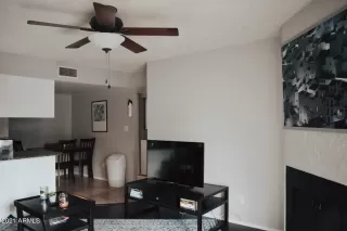 Photo #2: 6211879 Listing 