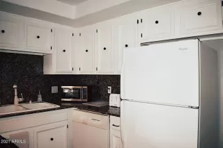 Photo #3: 6211879 Listing 