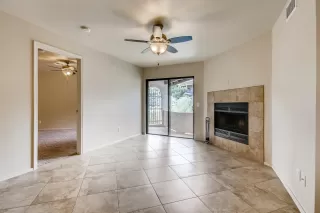 Photo #6: 6211902 Listing