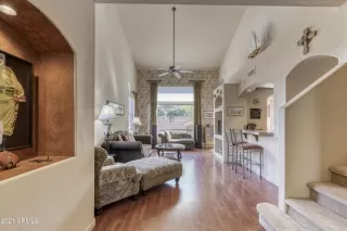 Photo #4: 6211923 Listing