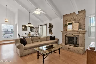 Photo #1: 6211982 Listing