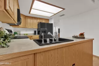 Photo #3: 6211982 Listing