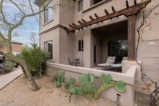 Photo #4: 6212299 Listing