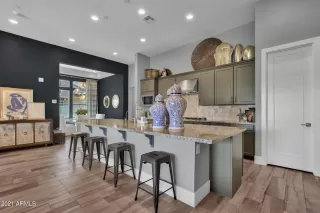 Photo #5: 6212413 Listing 