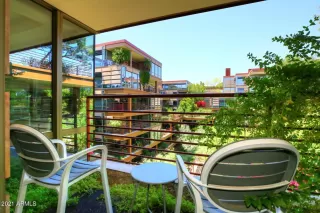 Photo #5: 6212646 Listing