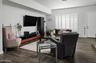 Photo #6: 6212664 Listing