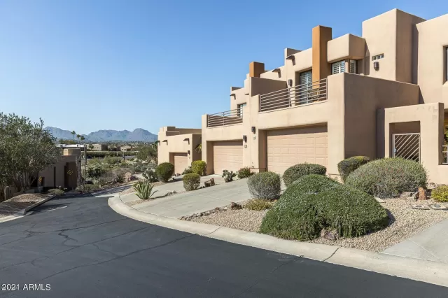 MLS: 6212668 Condo For Sale