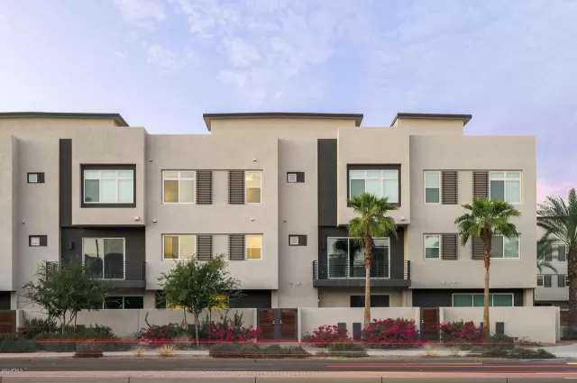 MLS: 6212954 Condo For Sale