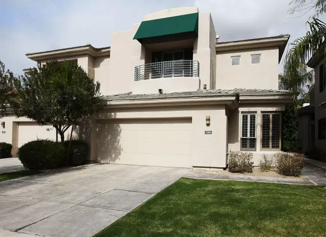 MLS: 6213122 Condo For Sale