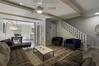 Photo #2: 6213337 Listing