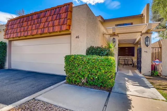 MLS: 6213425 Condo For Sale