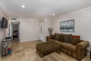 Photo #6: 6213520 Listing 