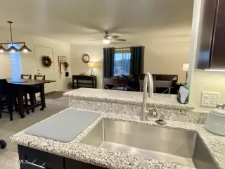 Photo #5: 6213630 Listing