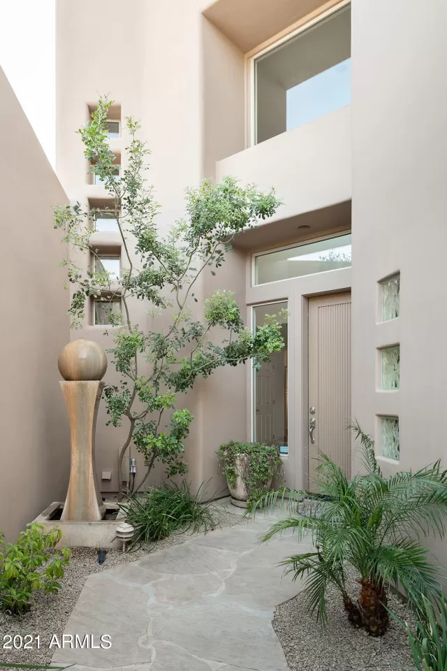 MLS: 6213797 Condo For Sale