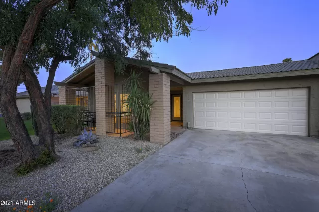 MLS: 6214002 Condo For Sale