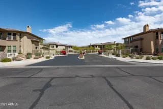 Photo #5: 6214444 Listing