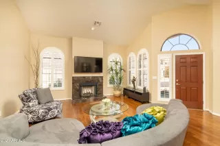 Photo #2: 6214734 Listing