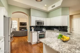 Photo #4: 6214734 Listing