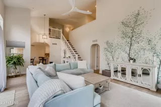 Photo #6: 6214901 Listing