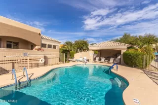 Photo #4: 6214911 Listing