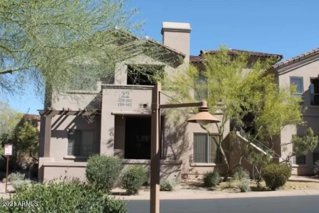 MLS: 6214992 Condo For Sale