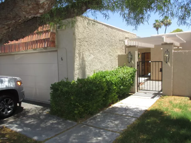 MLS: 6215157 Condo For Sale