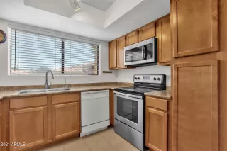 Photo #2: 6215496 Listing