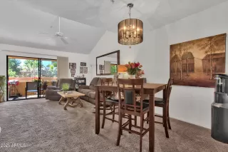 Photo #5: 6215496 Listing